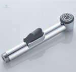 Douchette WC en chrome, solution pratique et esthétique