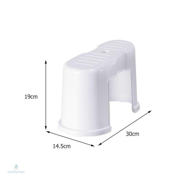 Marche pied stable pour une aide à la toilette