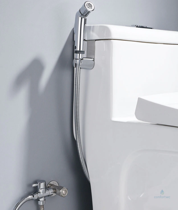 Lavage intime avec douchette