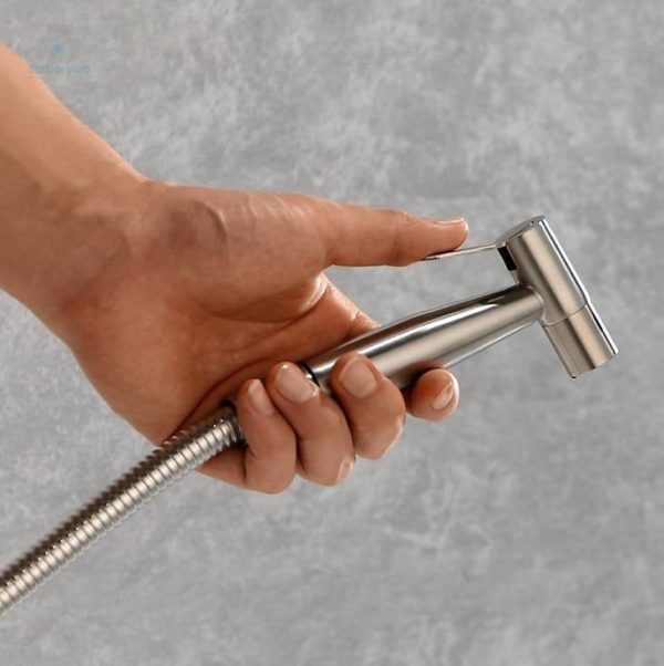 Douchette WC simple à utiliser pour toute la famille