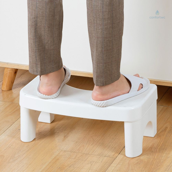 Facilite l'utilisation des toilettes avec aisance